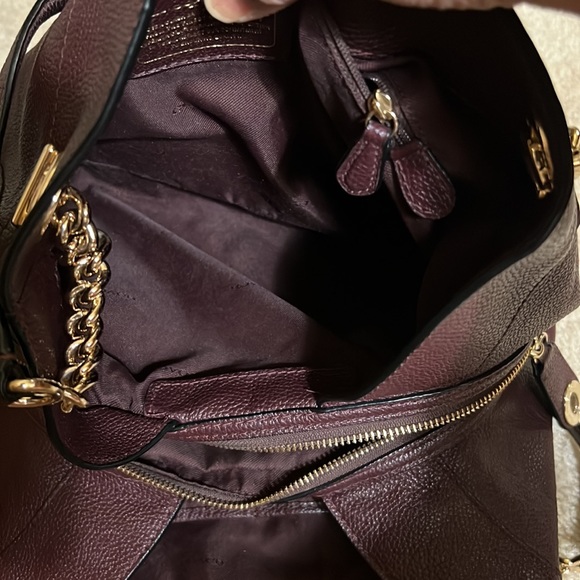 Burgundy Coach purse with matching long wallet - Picture 14 of 17